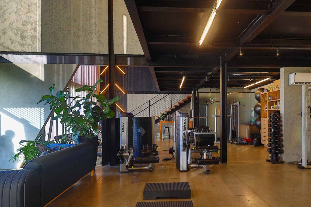 Studio Science Peak Sports horizontal 16